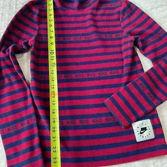 Womens nike sportsware block logo rare sweater size small - Picture 5 of 9
